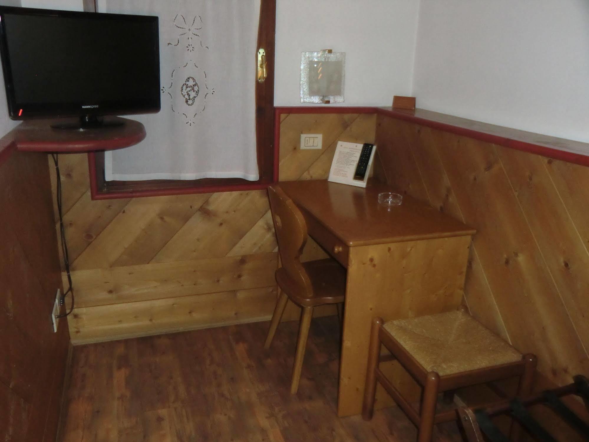 Hotel Alemagna Сан Вито ди Кадоре Екстериор снимка